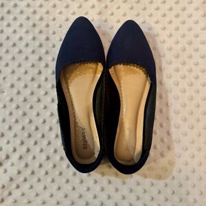 Ataiwee Women's Navy Blue Flats sz 10.5W